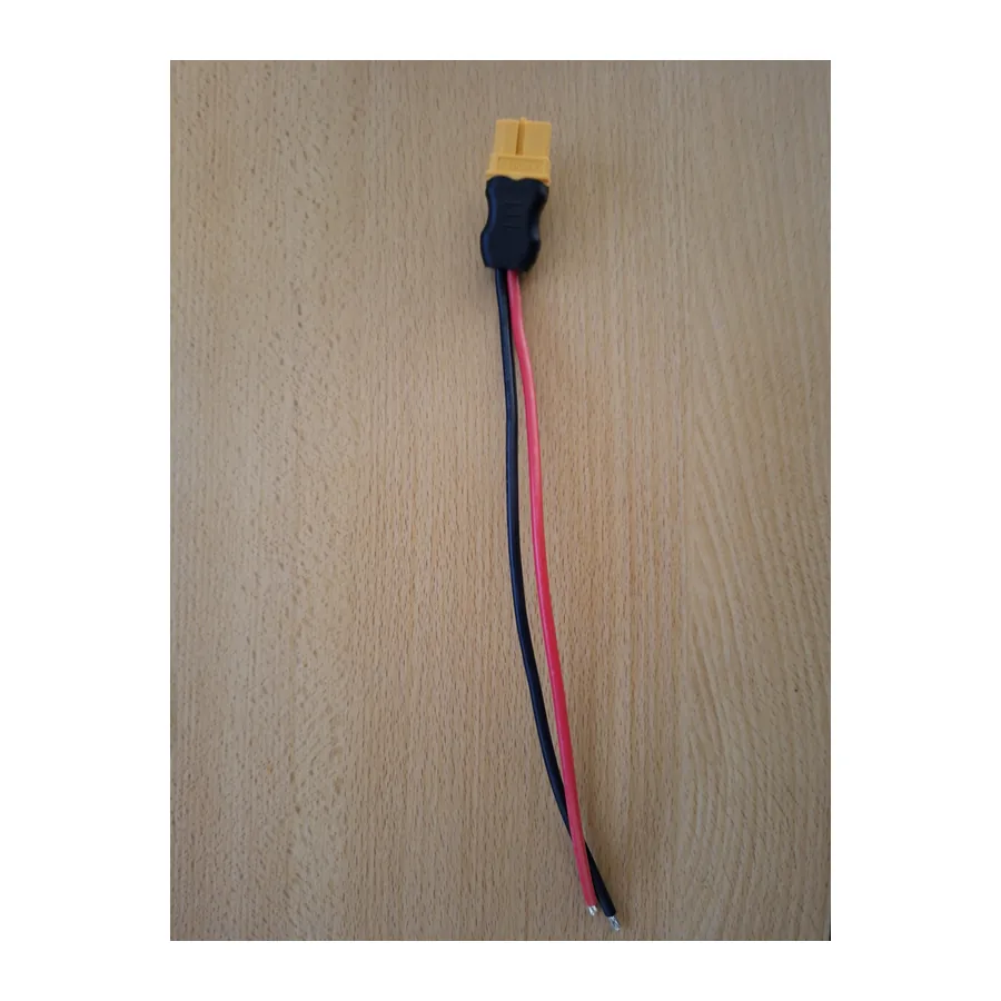 XT60-Buchse mit 17 cm Kabel